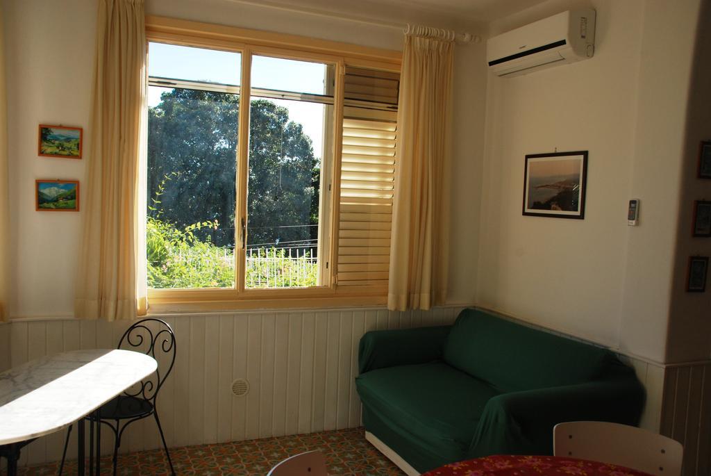 Taormina Isola Bella Apartment - Taormina Holidays 객실 사진